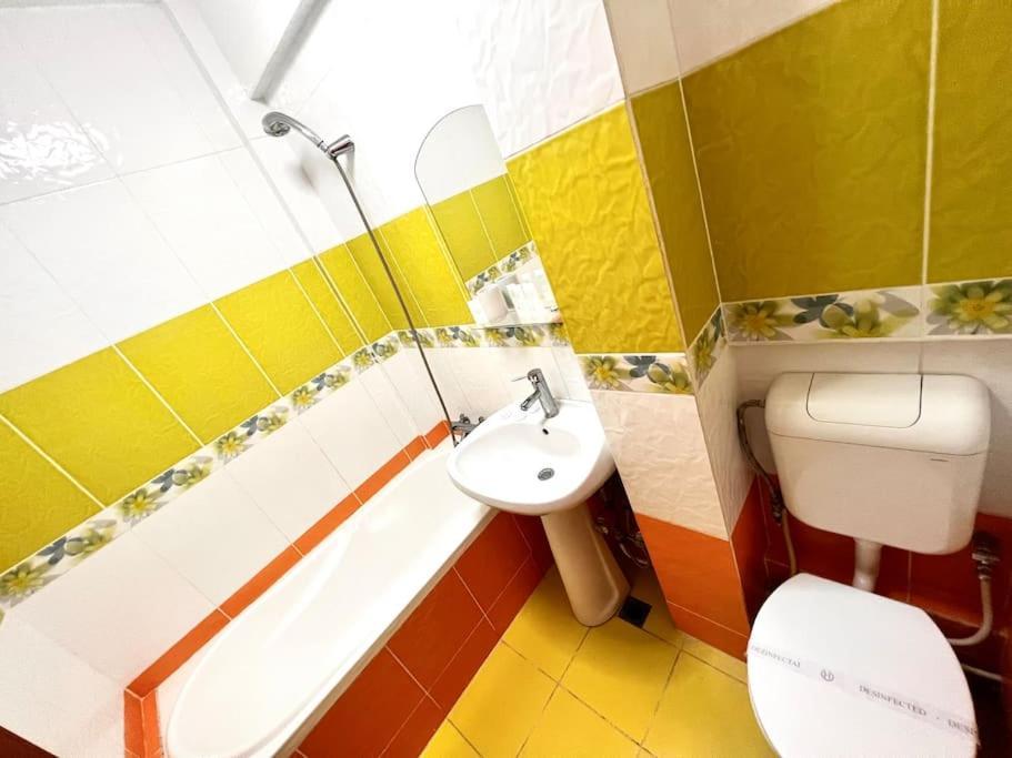 Piata Ovidiu 14 Lowcost Constanţa Buitenkant foto